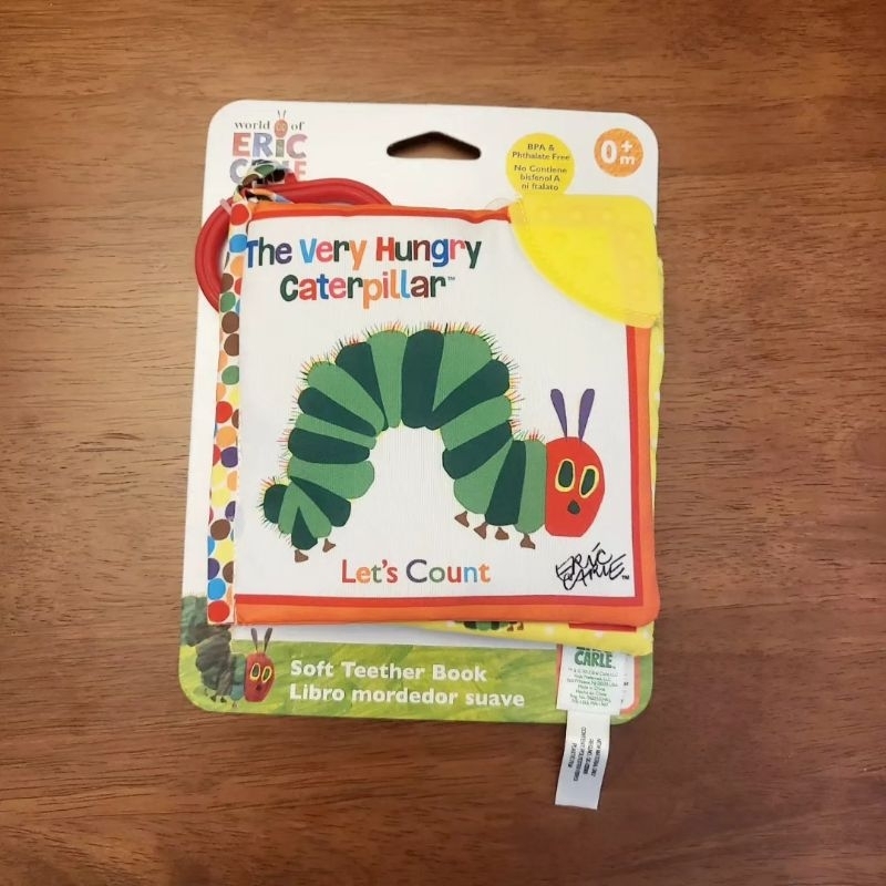 หนังสือผ้าพร้อมยางกัด:The Very Hungry Caterpillar