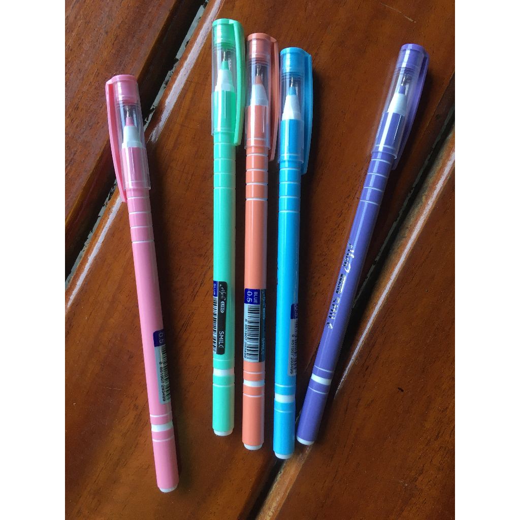 ปากกาลูกลื่นตัวด้าม สีเขียว ส้ม ฟ้า เอลเฟ่น ลิโซ่ หมึกสีน้ำเงิน 1pc. 0.5mm. PEN Elfen Liso smile
