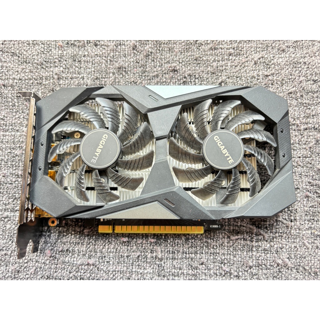 GIGABYTE GTX1650 OC 4G 4GB GDDR5  ไม่ต่อไฟเพิ่ม