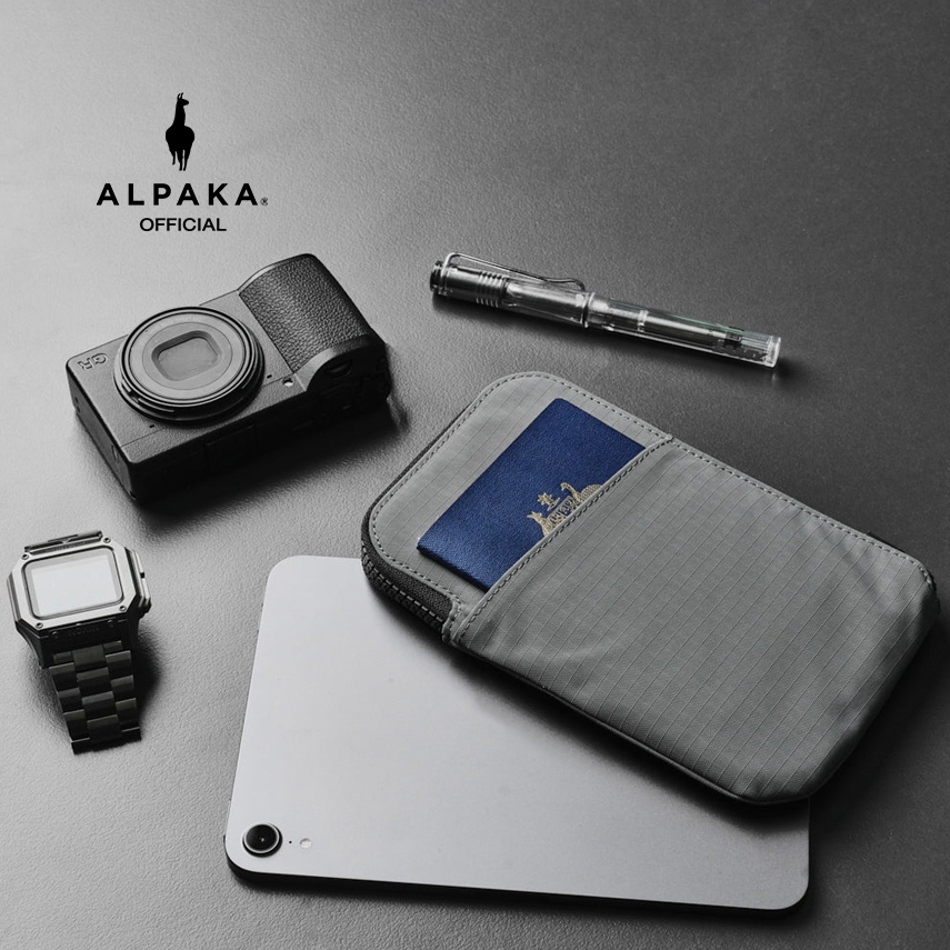 กระเป๋าสตางค์ Alpaka - Zip Travel Wallet