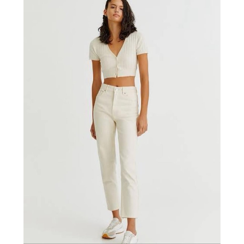 Pull&Bear Mom Jeans กางเกงยีนส์สีครีม ทรงมอม เอวสูง ทรงสวย
