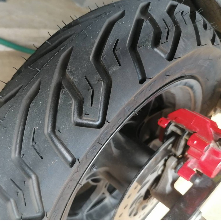 ยางนอก ล้อหน้า 120/70-12, ล้อหลัง 130/70-12 (ไม่ใช้ยางใน) ML172 สำหรับ MSX-125, MSX-SF, DEMON-125