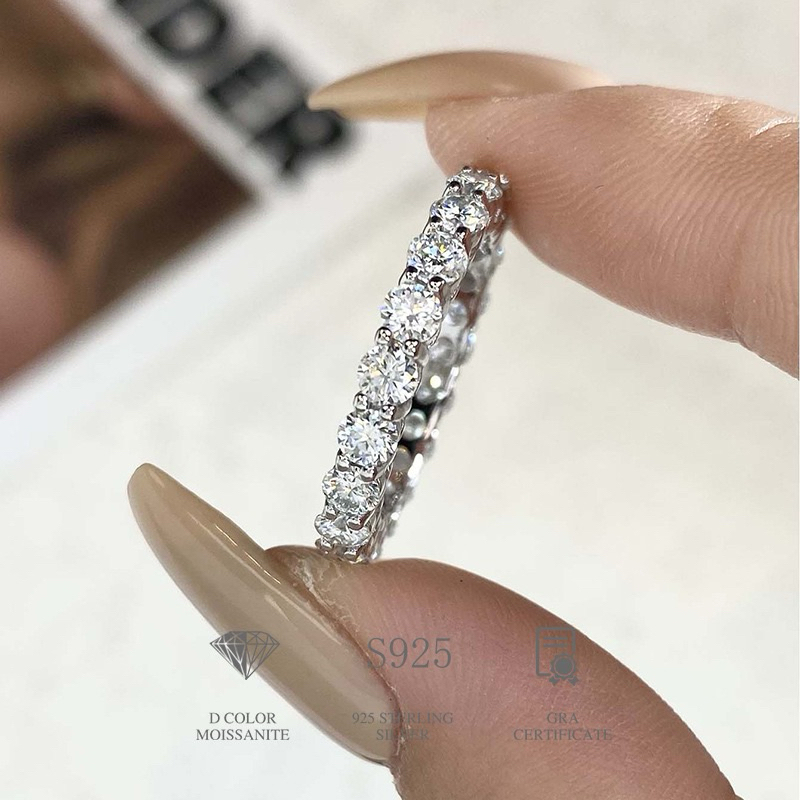 แหวนแถวฝังเพชร [ moissanite แท้] เงิน925 ชุบทองคำขาว