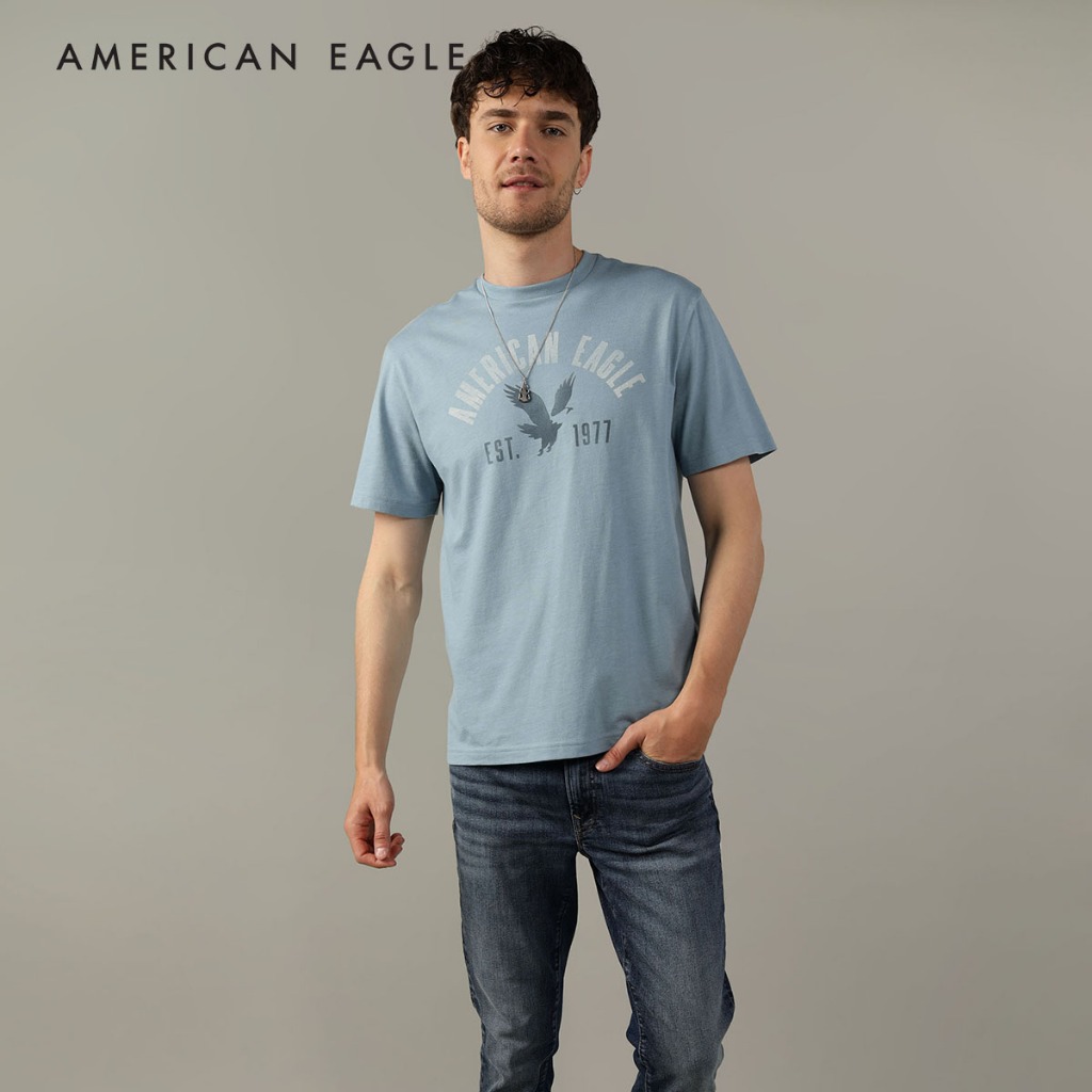 American Eagle Logo Graphic T-Shirt เสื้อยืด ผู้ชาย โลโก้ กราฟฟิค (NMTS 017-3437-417)