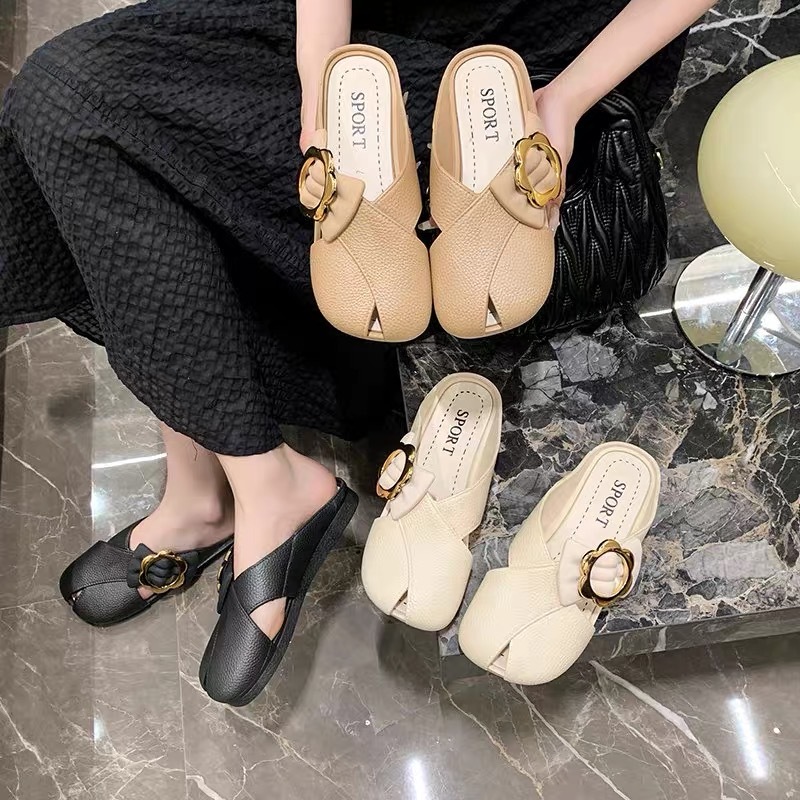 รองเท้าแตะเปิดส้น -2211 แต่งอะไหล่ดอกไม้ทอง  สวมใส่สบาย พื้นนุ่ม สำหรับผู้หญิง ใส่ทำงาน ใส่เที่ยวได้ทุกโอกาส วัสดุยาง