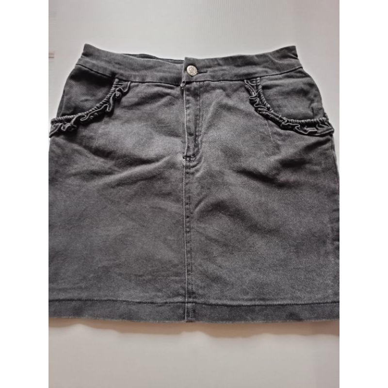 ff52 supre' กระโปรงยีนส์ผ้ายืดมือสอง เอว 28 สะโพก 37 ยาว 16