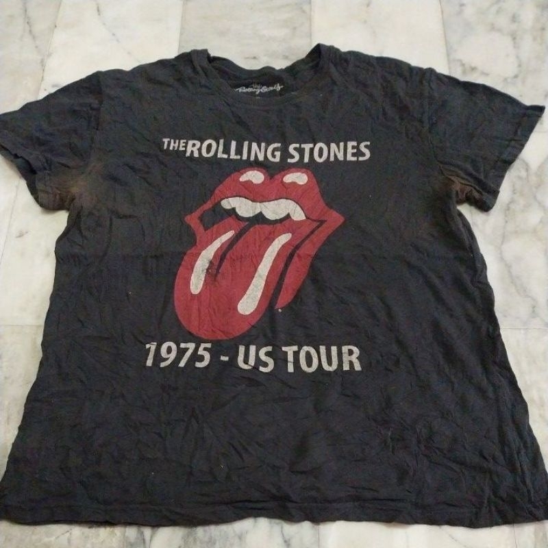 เสื้อยืดแขนสั้น นักร้องแนวร้อกวง The Rolling Stones แท้ มือสอง สภาพดี ของพร้อมส่งครับ