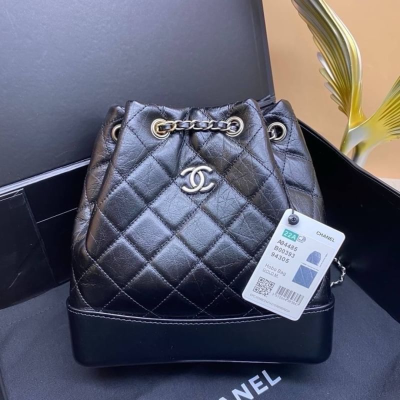กระเป๋า Chanel  งาน  ออริ* หนังแท้ 100% งานสวย เป๊ะเหมือนแท้เลยค่ะ  size  22 cm. *