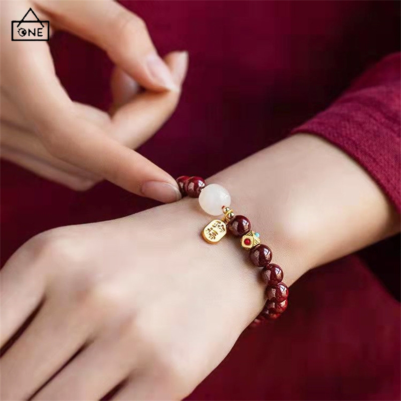 COD❤️สร้อยข้อมือลูกปัดสีแดงจี้หยกวินเทจหรูหราสไตล์จีนระดับไฮเอนด์เครื่องประดับสำหรับผู้หญิงเข้ากับทุกการแต่งกาย-a.one