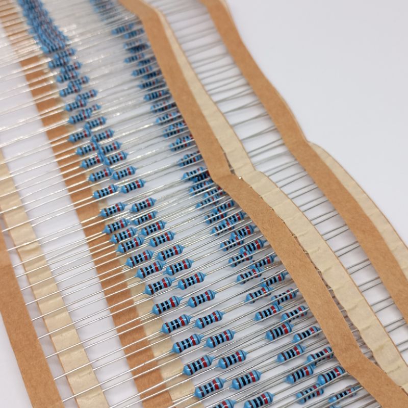 [100ตัว]ตัวต้านทาน 1/4w0.25W 1% 2.7E 15E 20E 220E 240E 500E 820E