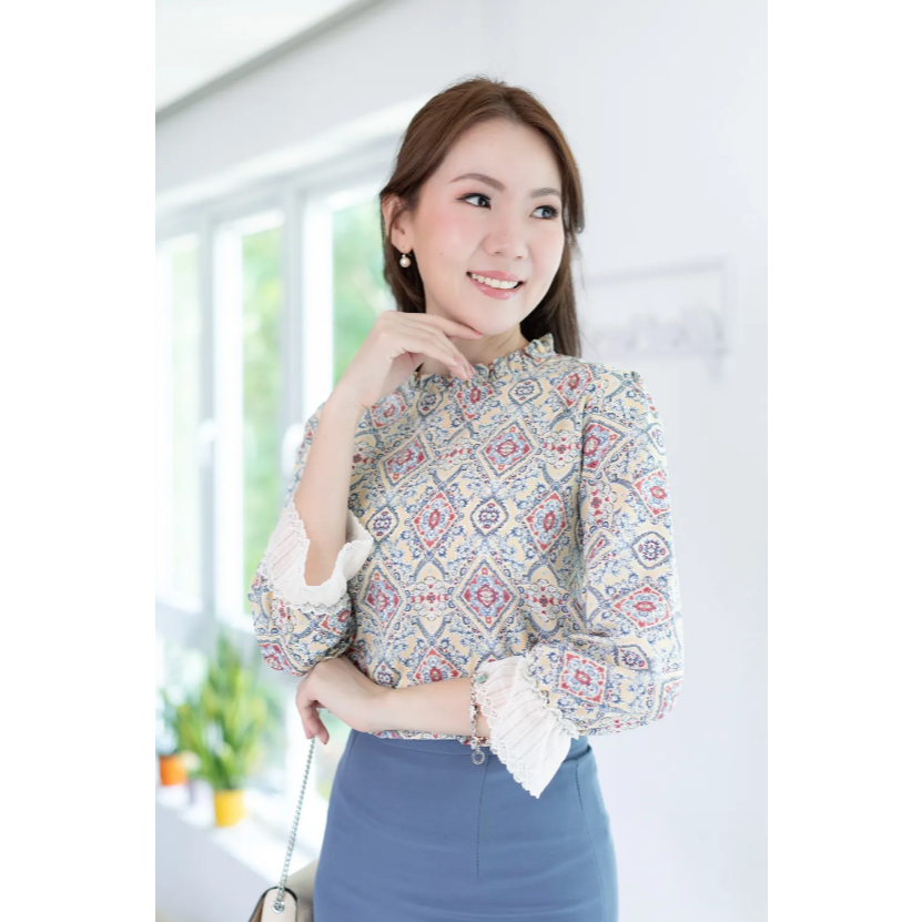 Narinari : NT2124 Lacey Sleeve Ruff Collar Blouse
