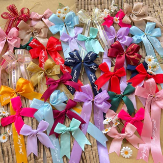 (พร้อมส่ง) โบว์ DIY ติดของขวัญ ติดช่อดอกไม้💐 ทำมาลัย จากริบบิ้นผ้าซาติน 🎀 โบว์สำเร็จรูป Bow Ribbon ของขวัญ งาน วันสำคัญ