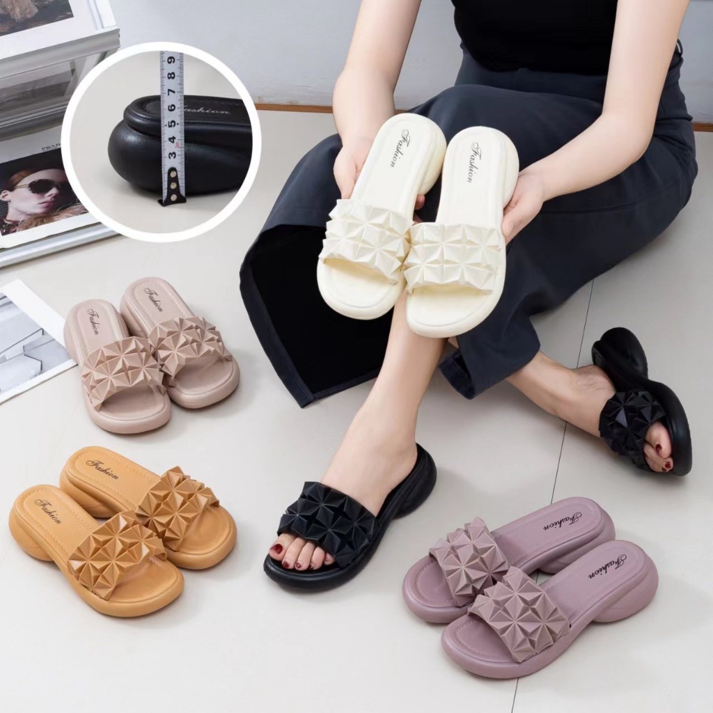 รองเท้าเเตะพื้นนิ่มแฟชั่นผู้หญิงมาใหม่  X-218