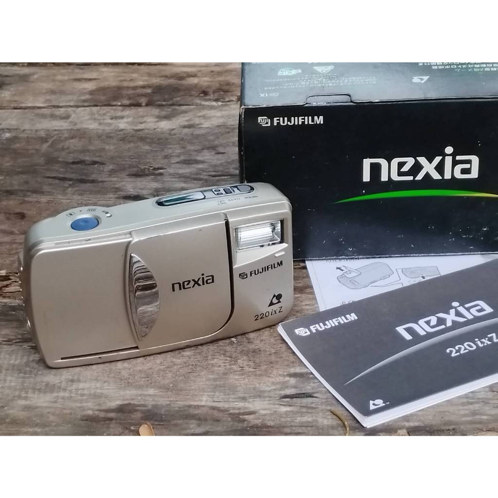 กล้องฟิล์ม FUJI Nexia 220 iX Z ใช้ฟิล์ม APS มือ 1 เก่าเก็บ