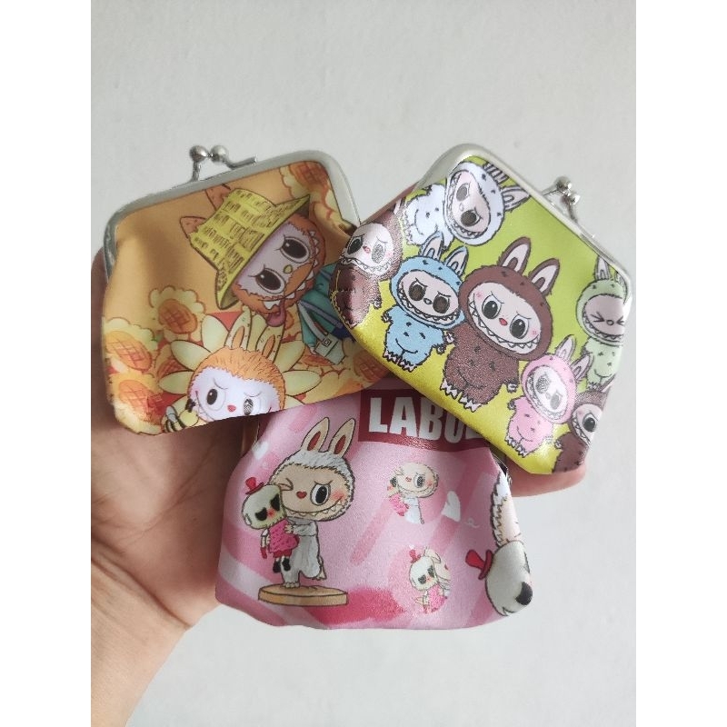 เข้าเพิ่ม‼️*กดขั้นต่ำ2ชิ้นคละได้ทั้งร้านนะคะ*กระเป๋าใส่เหรียญLabubu & Cay babyพร้อมส่งจากไทย❗❗