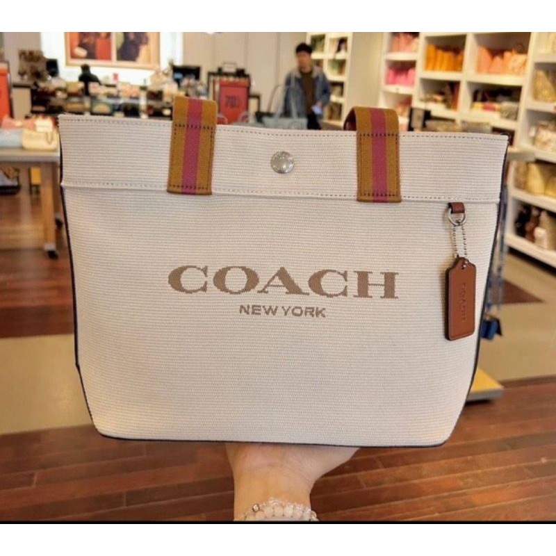 กระเป๋า coach CK168 มือสอง ใช้น้อย สภาพดี แท้ 100%