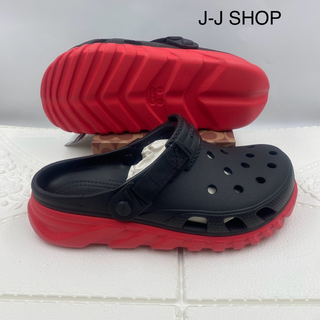 รองเท้าแบบสวม Crocs สำหรับผู้ชายรุน duet max ll มาใหม่งานสวยมาก