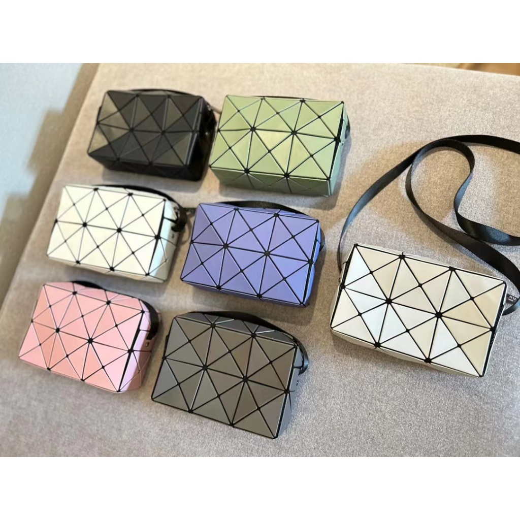 งานแฟชั่นญี่ปุ่น Bao Bao Unisex มีให้เลือก 7 สี กระเป๋าสะพายไหล่ สะพายข้าง งานสวย ยอดนิยม ไม่จำกัดเพศ
