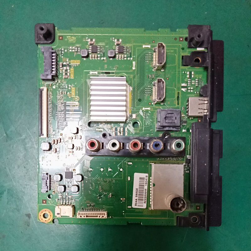 เมนบอร์ด TV Panasonic 32" Model :TH-32D400T ของถอดใช้งานได้