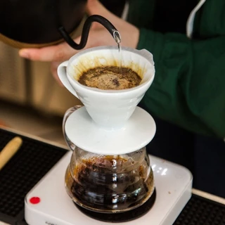HQ/R เมล็ดกาแฟคั่วอ่อน Colombia Finca Santa Lucia Barrel-Aged Microlot (Peachy)