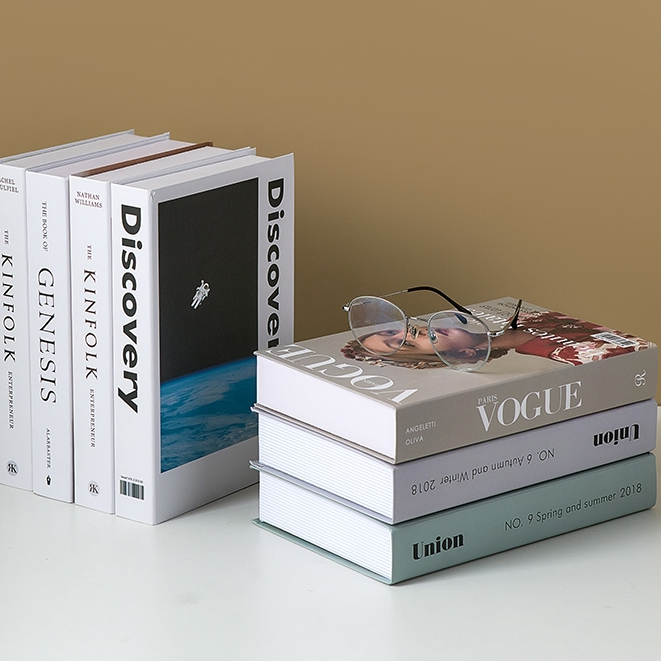 【พร้อมส่ง】หนังสือปลอม หนังสือตั้งโชว์ พร็อพหนังสือ พร็อพถ่ายรูป ม็อคอัพ จัดส่งจากประเทศไทย