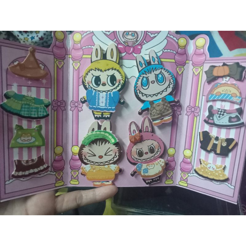 1ชุดมี4 ตัว ตุ๊กตากระดาษลาบูบู้ เกมตุ้กตาแต่งตัวลายบูบู้ DIY
