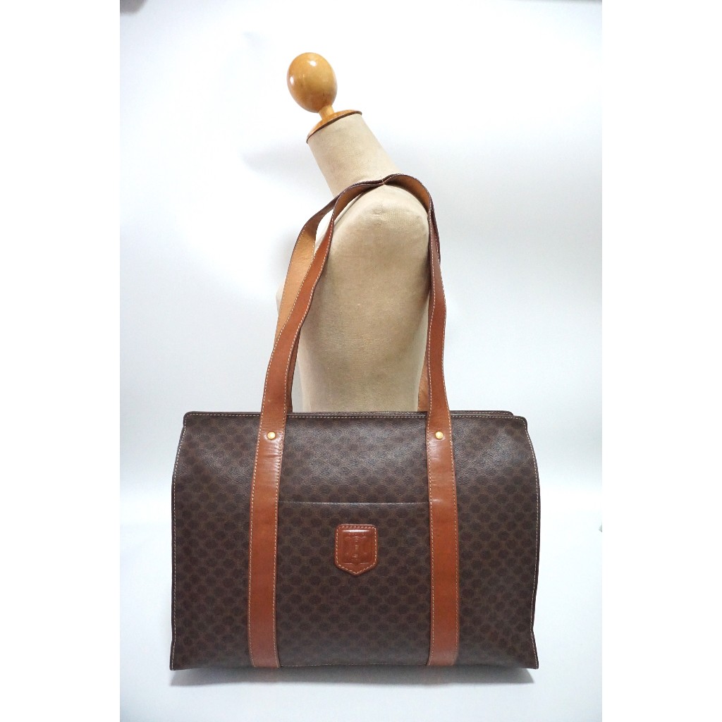 กระเป๋าซีลินสะพายขั้นไหล่   Vintage CELINE Macadam pattern shoulder bag  🎀 รับประกันงานแท้