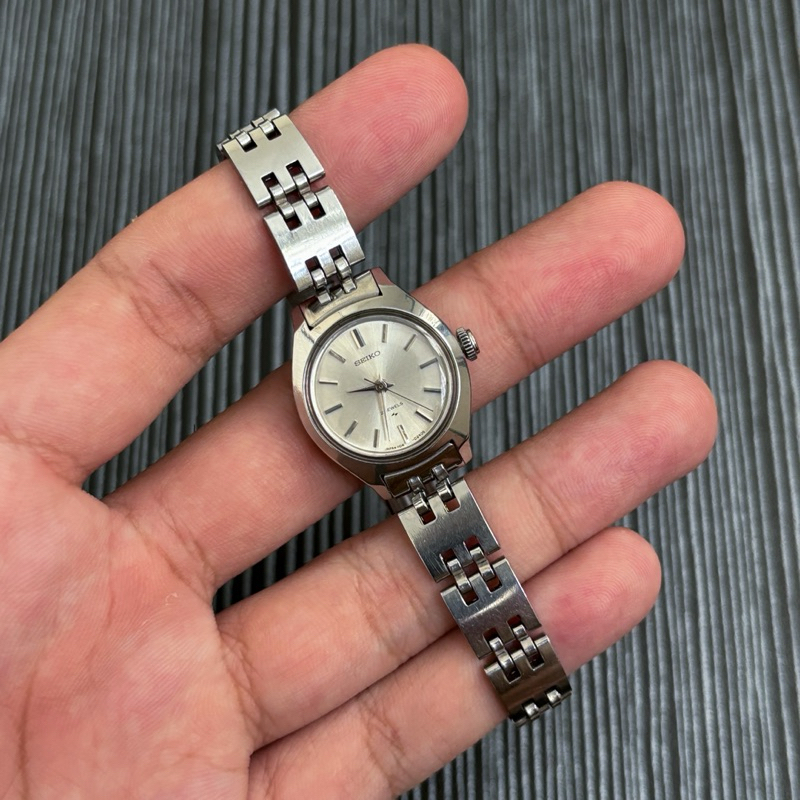 นาฬิกา Seiko Vintage ( Lady ) นาฬิกาวินเทจ ของแท้มือสองจากญี่ปุ่น