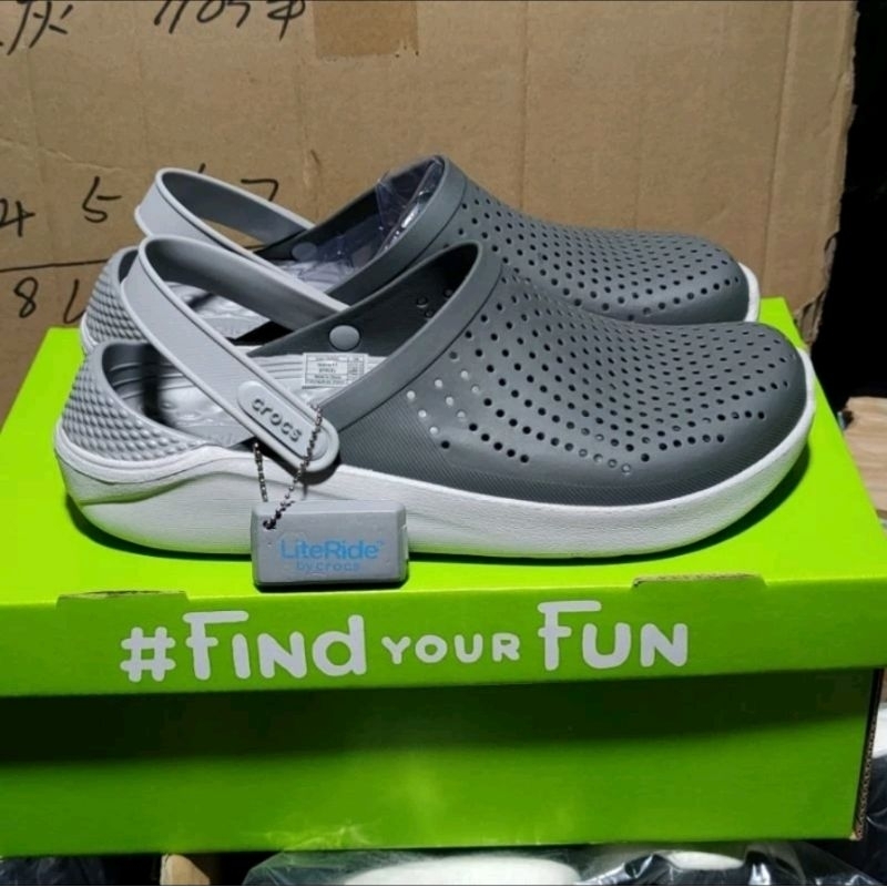 Crocs Lite Ride Clog รองเท้าแตะ แบบลำลอง มาใหม่สุดฮิต ใส่ได้ทุกเพศ มีส่วนลดราคา