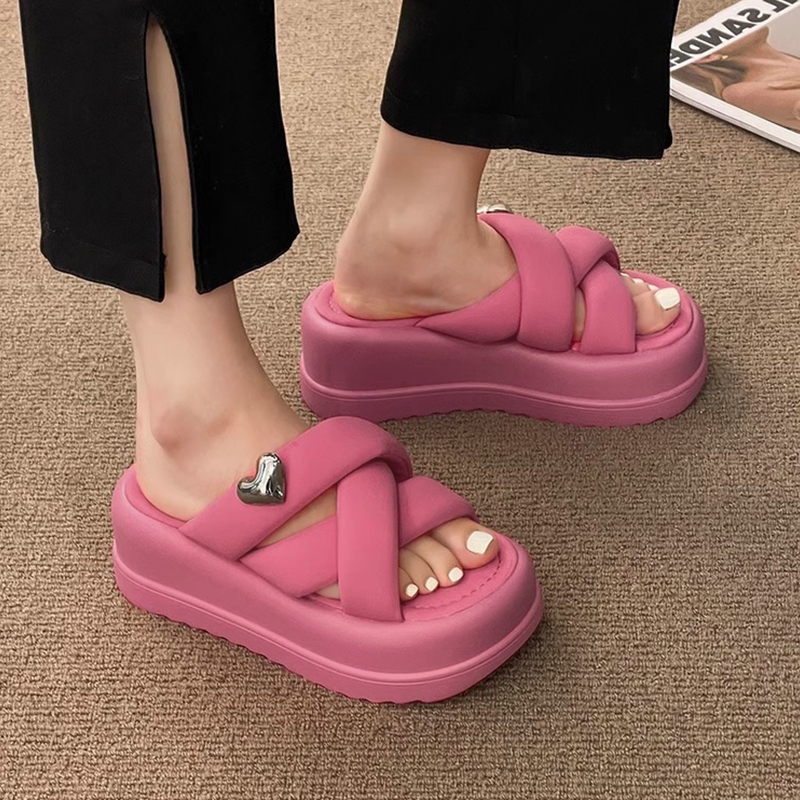 Walkon สุดปังงง รองเท้าแตะแฟชั่นผู้หญิง พื้นนิ่มน้ำหนักเบา ต้องยกให้รุ่นนี้ มาใหม่สวยสับมากๆ ทรงสายไขว้ใส่แล้วรับกับรูปเ