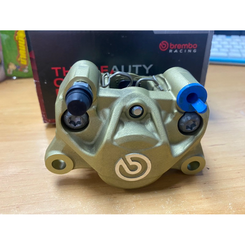 ปั้มเบรค BREMBO ปั้มปักข้างทองโลโก้เงิน แท้ ปั้ม 2 Pot ขนาด 84 mm. (Made In Italy)