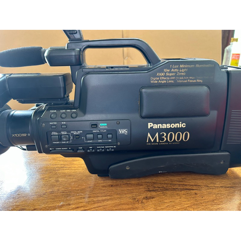 กล้องวีดีโอ PANASONIC M3000 ระบบ VHS ขายเป็นงานโชว์