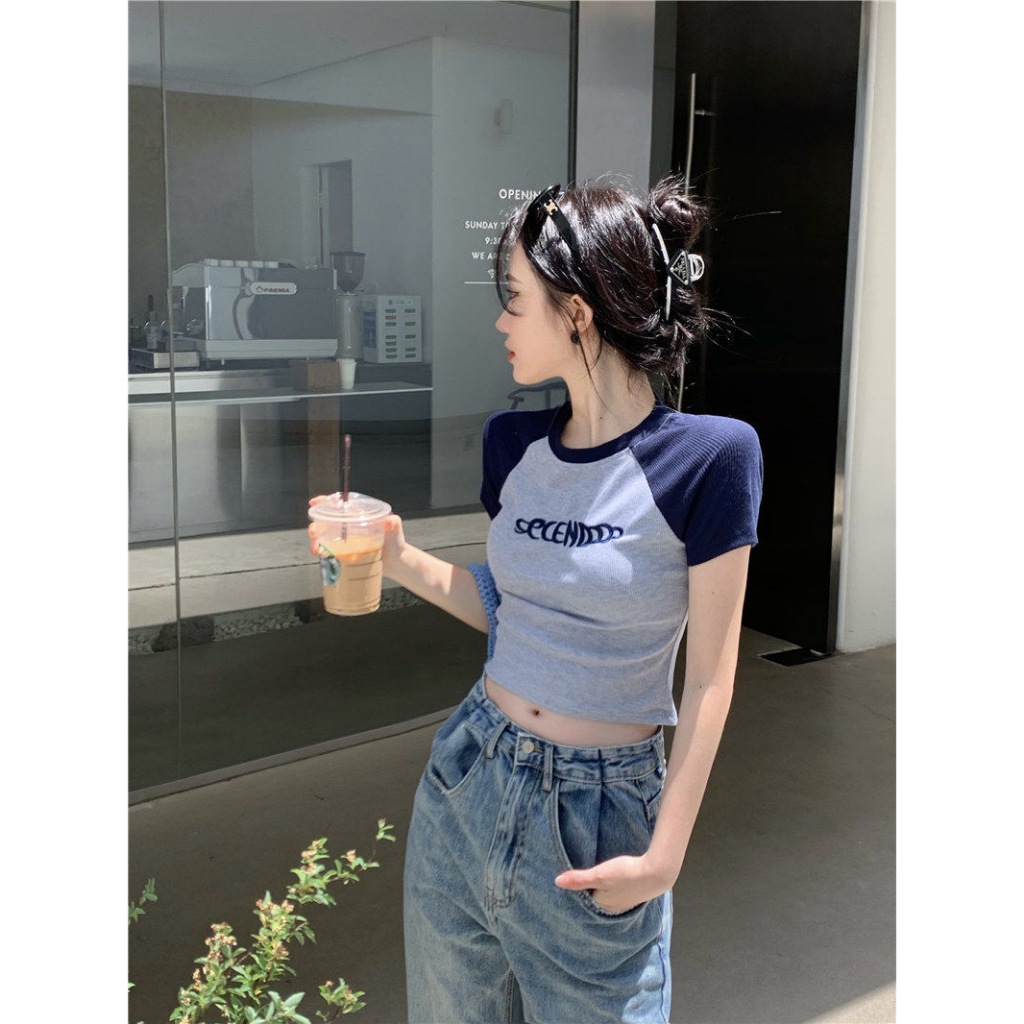 พร้อมส่งในไทย** เสื้อยืดครอป งานปักด้านหน้า สีทูโทน แขนสั้น Y109 ราคา ถูกที่สุด ดีลบีเคเค แกลเลอรีภาพที่ 6