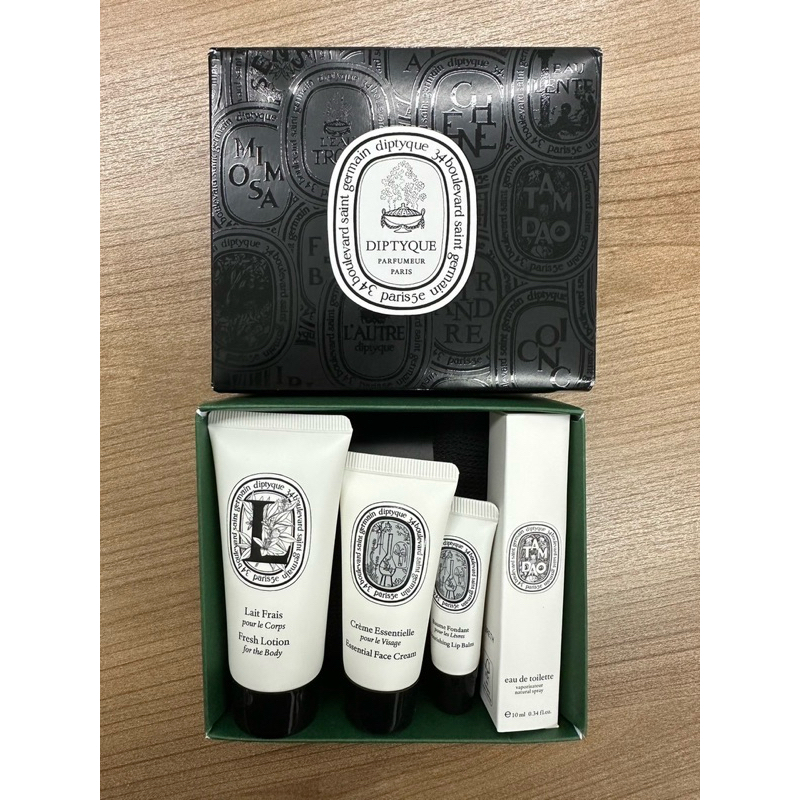 Amenity kit - Diptyque จาก Qatar Airways น้ำหอมผู้หญิง/น้ำหอมผู้ชาย