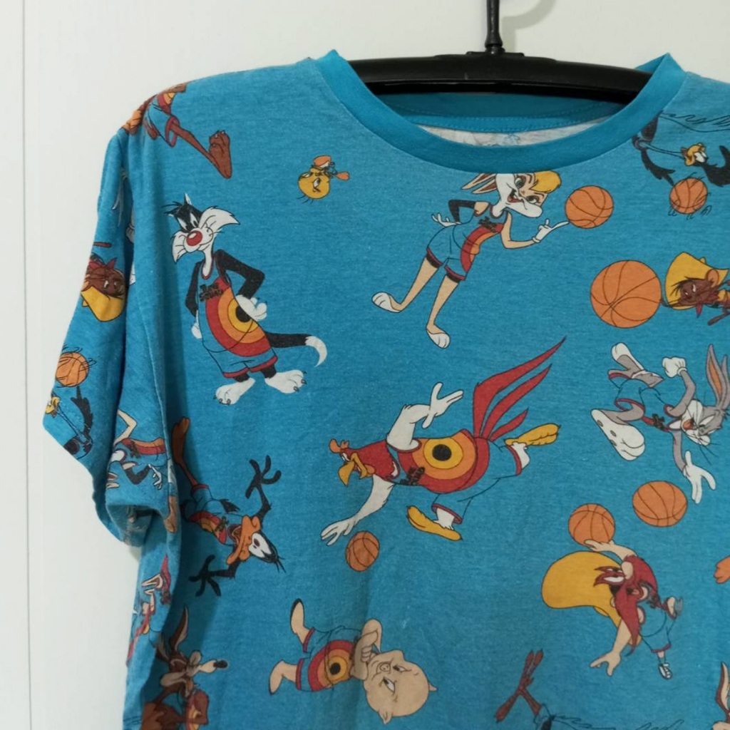 HIA PHI VINTAGE (Size L) เสื้อยืดลายการ์ตูน ลูนี่ตูนส์ Looney Tunes มือสอง