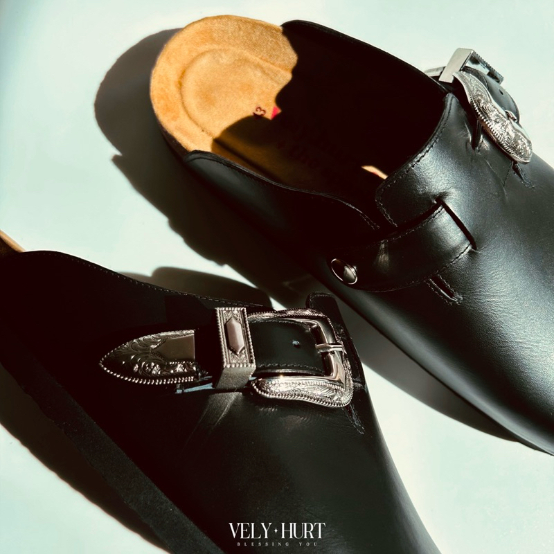 รองเท้าหนังVely.hurt Silver Nappa Sandle