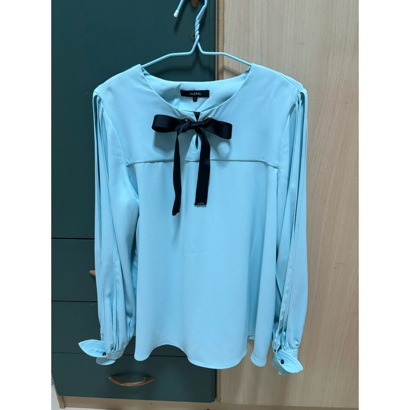 เสื้อแฟชั่นผู้หญิง JASPAL  (แท้)  size L สภาพ 100%