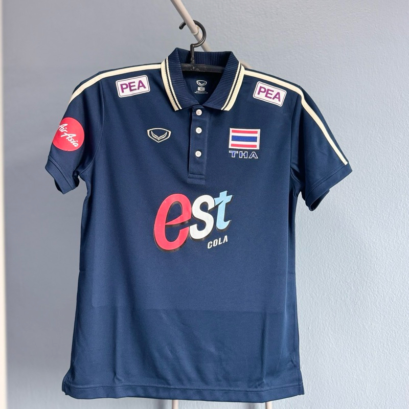 Grand Sport เสื้อโปโลวอลเลย์บอลทีมชาติ ปี 2024  ThailandNationalVolleyballTeamJersey 2024 รุ่น  023-209