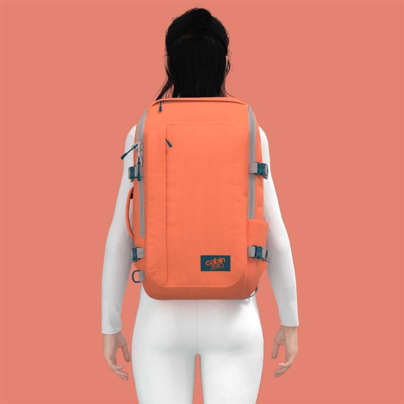 Cabin Zero: ADV 32L กระเป๋าเป้สะพายหลัง