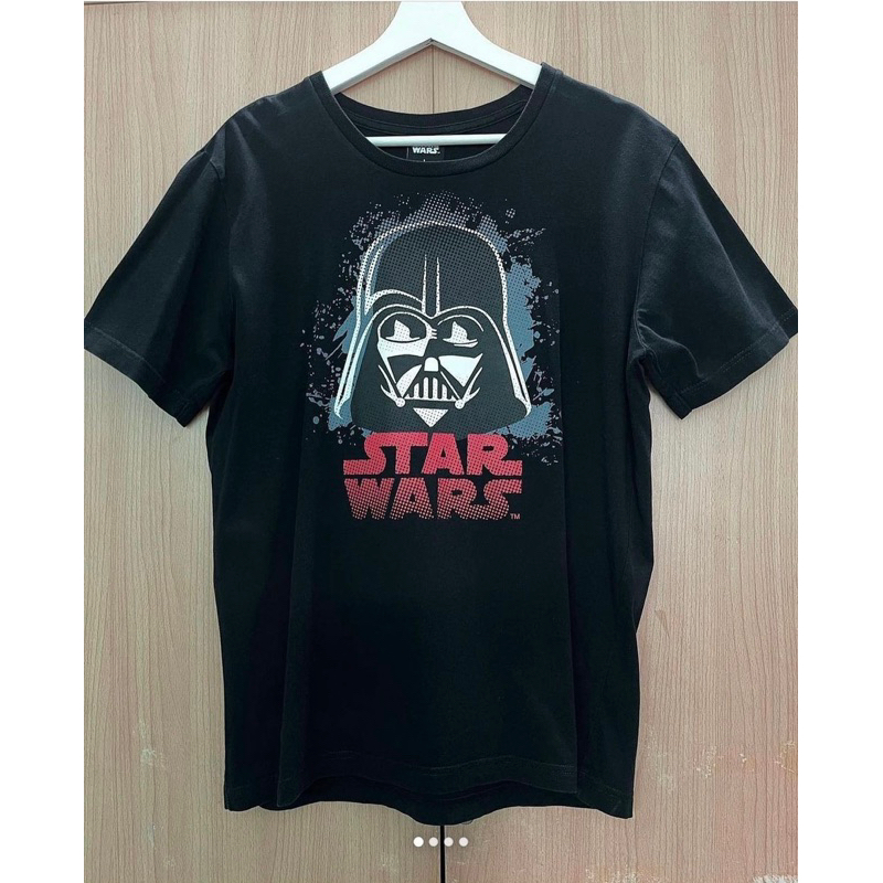 เสื้อยืดสีดำสกรีนลาย star wars ซื้อจากร้านชอปที่สยาม สภาพ 90% ผ้าคอตตอน