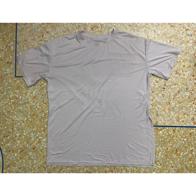 เสื้อยืด มือ2 ไซส์ s,m มีตำหนิ