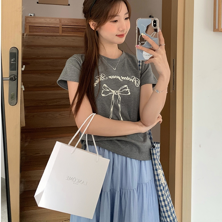 Beryl🌻เสื้อยืดคอกลมผู้หญิง เสื้อยืดโบว์หวาน ทรงสลิมฟิตแบบลำลอง - รูปที่ 5