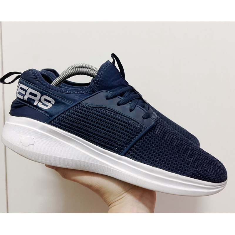 Skechers GoRun Fast-valor สีกรม ⏩️Size 42 ยาว 26.5cm.⏪️รองเท้าแบรนด์แท้มือสอง💯