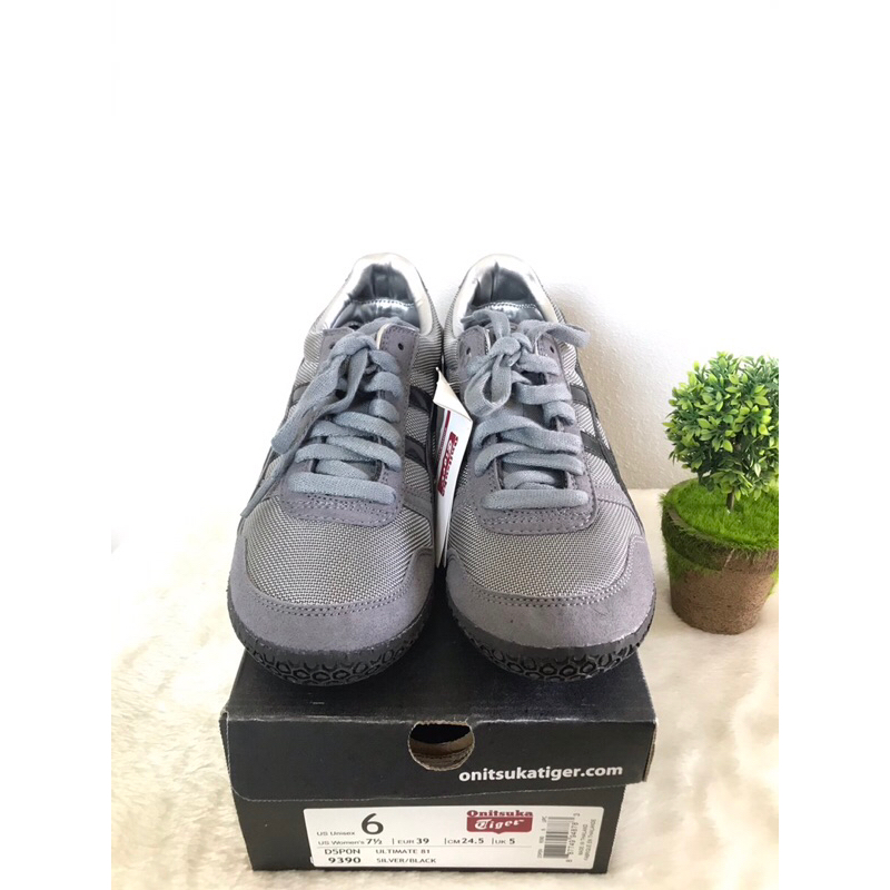 Onitsuka Tiger Ultimate 81 Sneaker Silver/Black ผู้ชาย