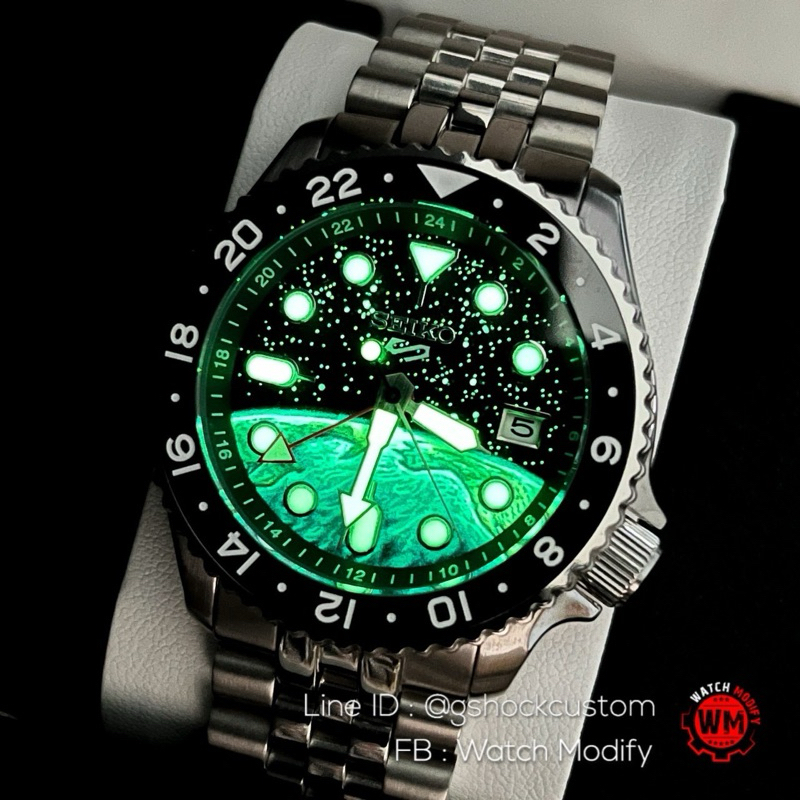 Seiko Mod GMT Movement Galaxy Space Very Premium Edition Jubilee Strap