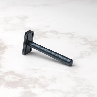 Henson Shaving Henson AL13 (Medium) มีดโกนคุณภาพสูง โกนได้เรียบเนียน ไม่ระคายเคือง เหมาะกับขนทั่วไป มีดโกน หนวด