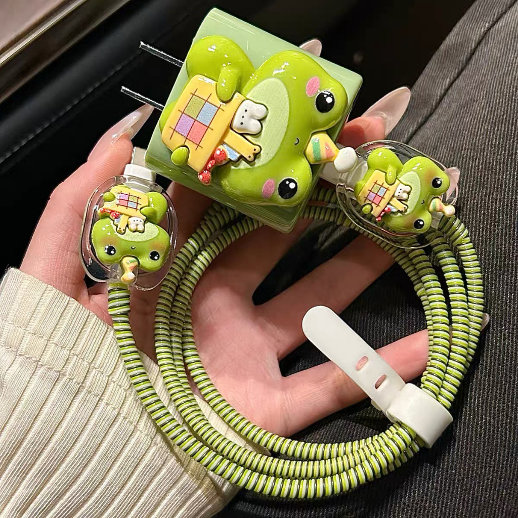 ราคาถูกที่สุด มาใหม่ ชุดถนอม 5ชิ้น เคส Apple Adapter 18W/20W สายชาร์จ ลายการ์ตูนน่ารัก Cable Bite