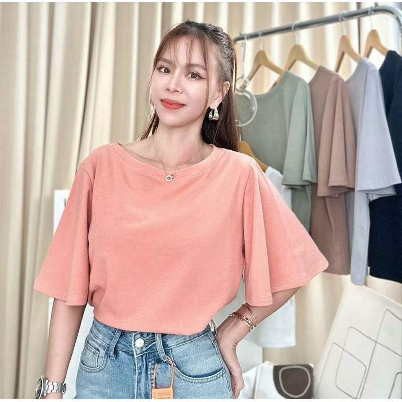 047 เสื้อยืดคอปาดแขนระบาย ผ้ายูนิ Deezyy