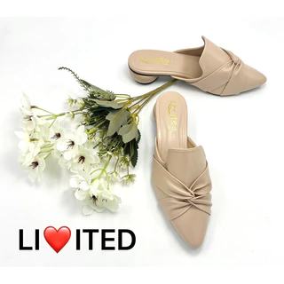 Limited Shoes รองเท้าหัวแหลม รหัส CY 3000
