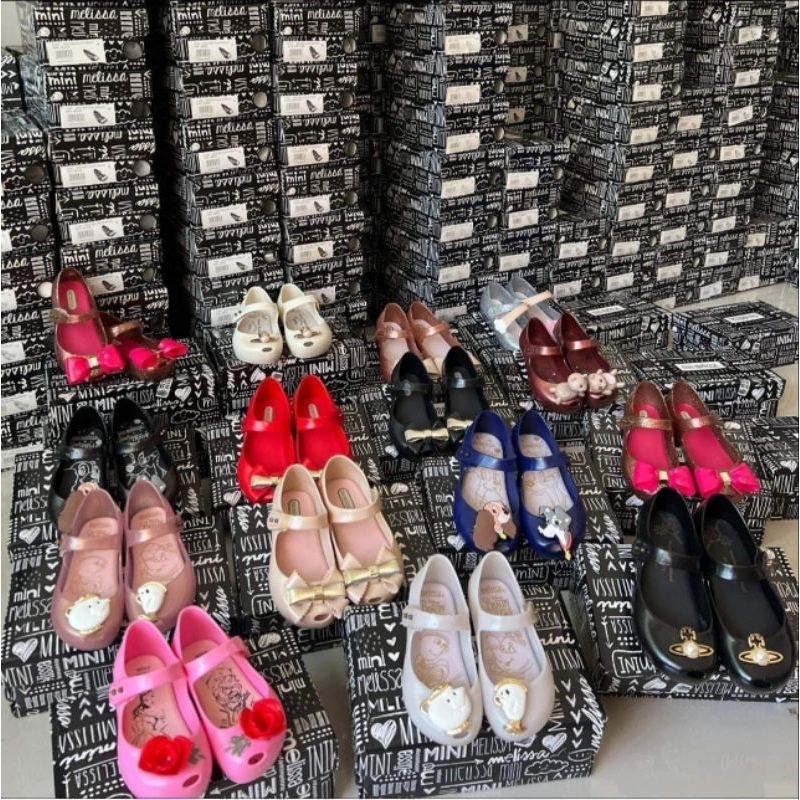 1แถม1รองเท้า​ ยาง​เนื้อเจลลี่​ mini melissa.ร้านคละแบบให้​199บาทพร้อมกล่อง+ถุงผ้า